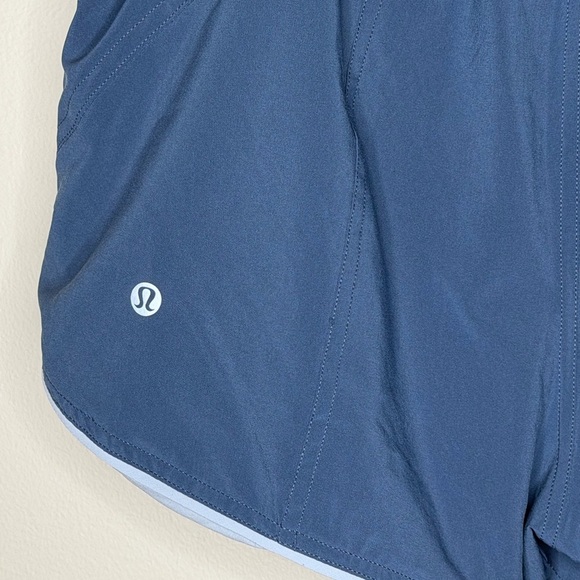 Lululemon Women’s 8 Choose a Side Short Reversible 3" Inseam Ink Blue Daydream - Picture 5 of 10
